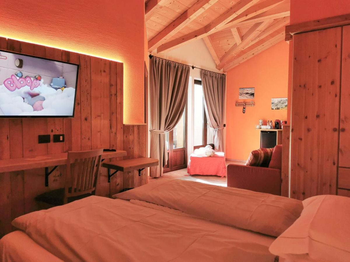 Agriturismo La Poina Livigno Buitenkant foto