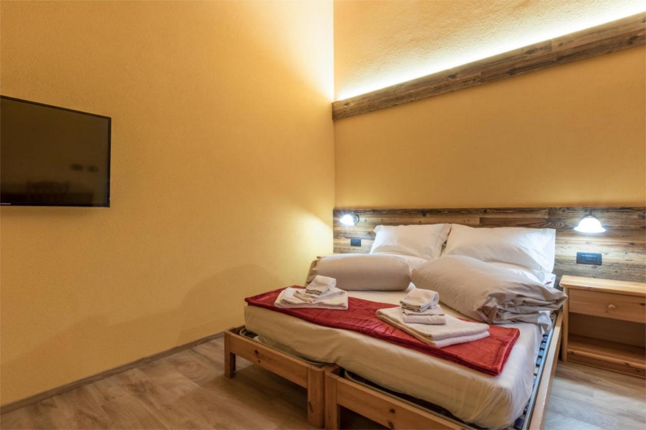 Agriturismo La Poina Livigno Buitenkant foto